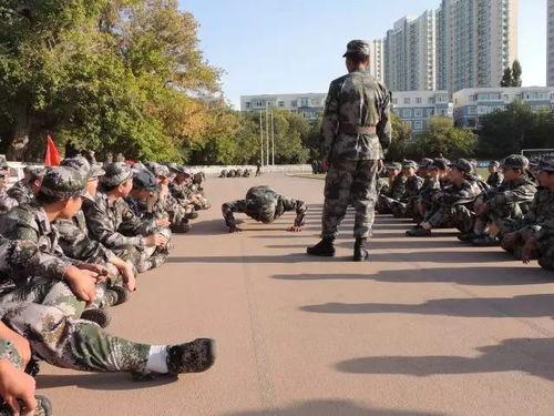 新军军训爆料视频,震撼画面展现我国军人风采